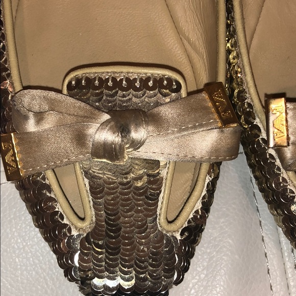 EMPORIO ARMANI GOLD SEQUIN FLATS - Picture 6 of 8